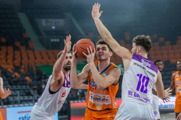 多次采访中 多次采访中