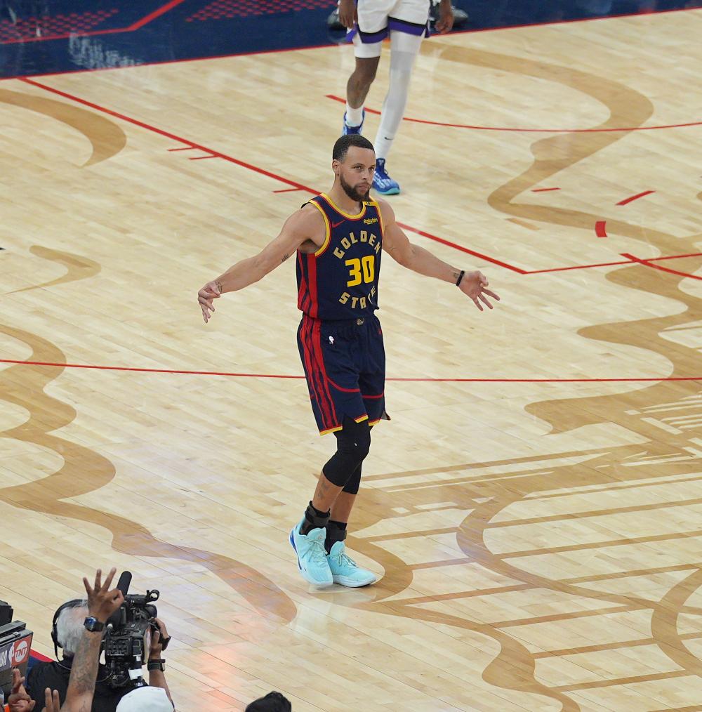 分11篮板 分11篮板