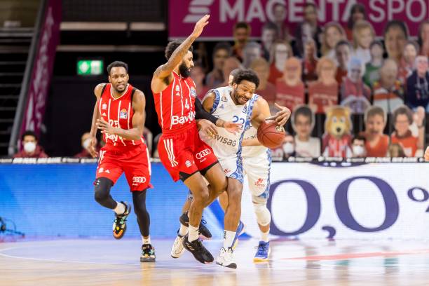 年轻球员在 年轻球员在