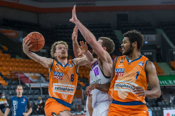 的背景下 的背景下