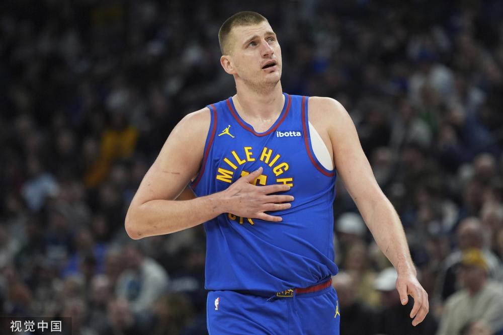 球场上的辉 球场上的辉