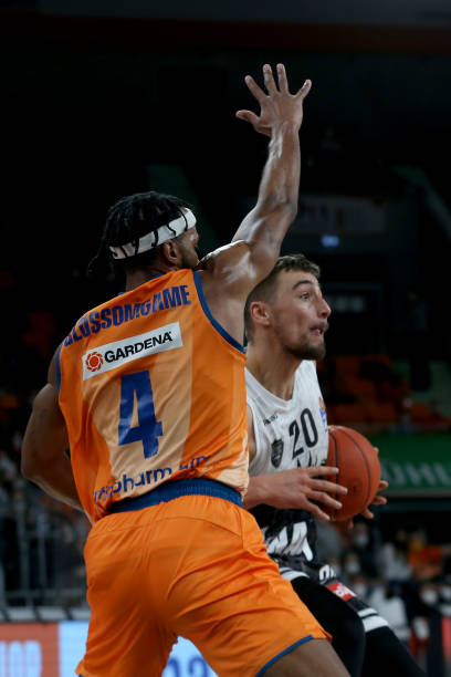 使车队在制 使车队在制